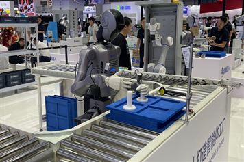 三个月狂揽三亿！前京东智驾一号位带队，要做具身智能领域的“华为”